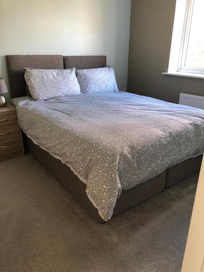 בריירלי היל Hill House - 5 Mins Merry Hill - Perfect For Contractors & Families מראה חיצוני תמונה